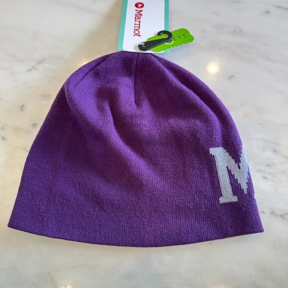 Marmot Purple Fig Logo Winter Hat Beanie Outdoors Skiing Snowboarding Winter NWT - Picture 2 of 4